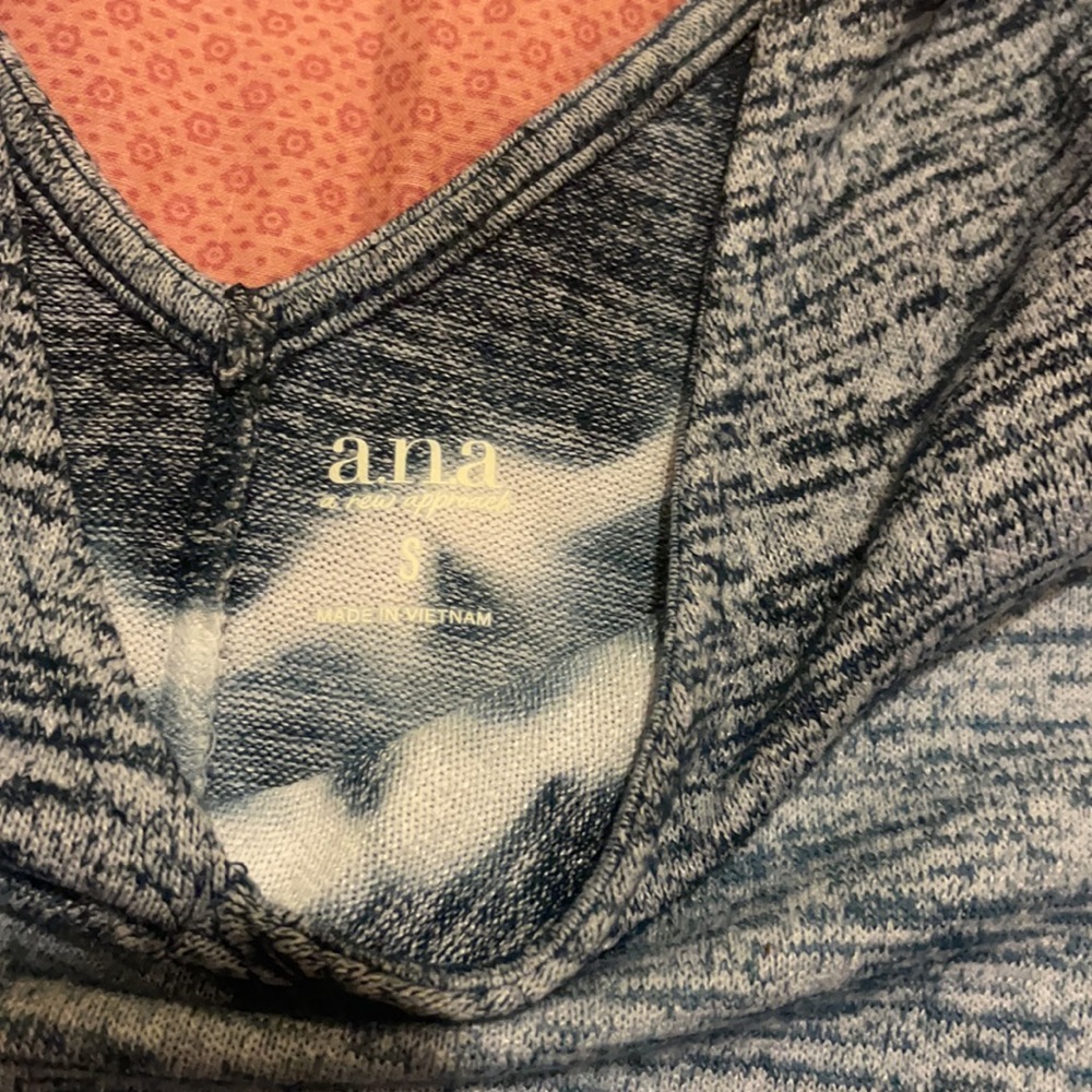 Tank top - Picture 2 of 2